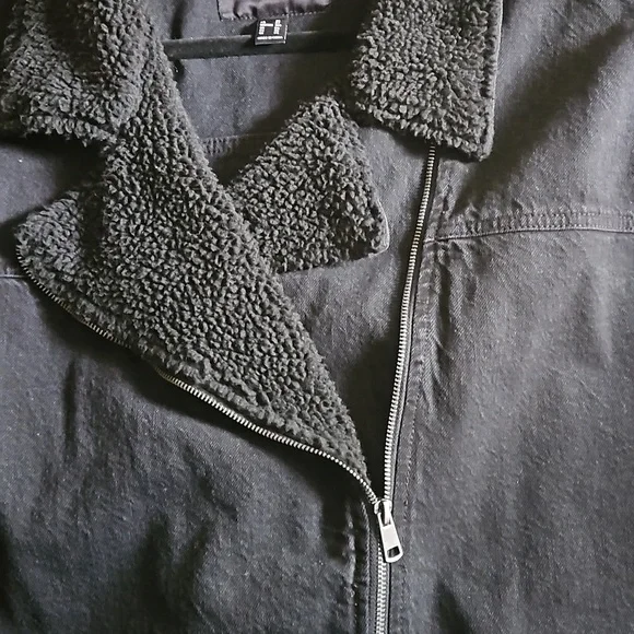 Forever 21 Black Denim Bomber Jacket - Picture 5 of 6